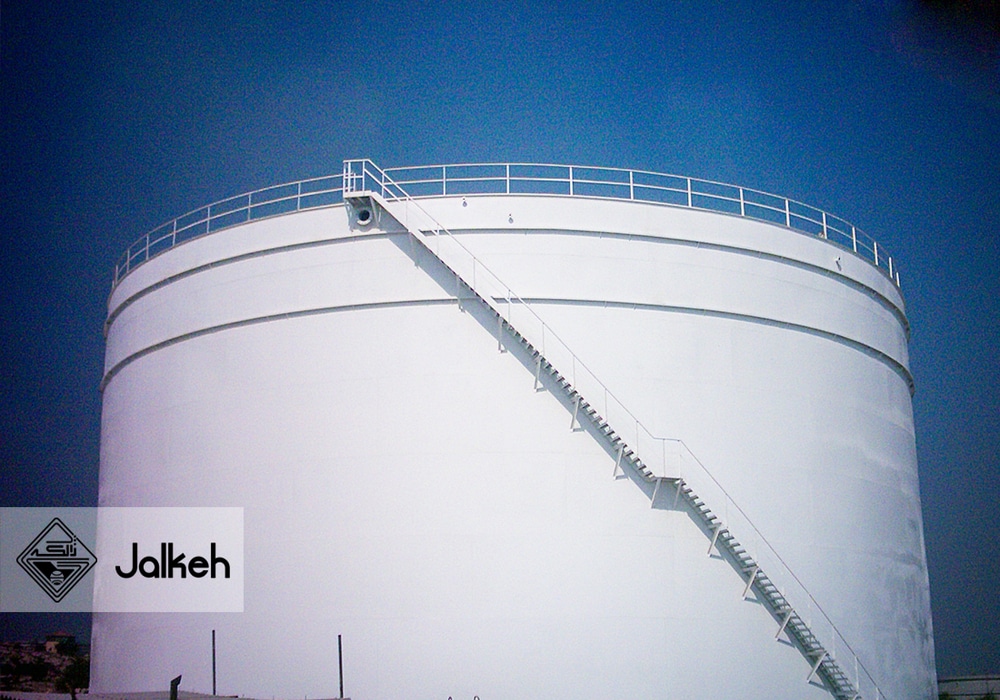 دو دستگاه مخزن یکصد هزار بشکه ای با سقف ثابت (M و N)