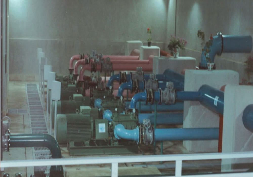 كارخانه كاشی بيستون